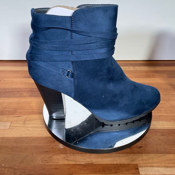 White Mountain Women's Spade Heeled Booties navy 8.5W - Picture 4 of 12